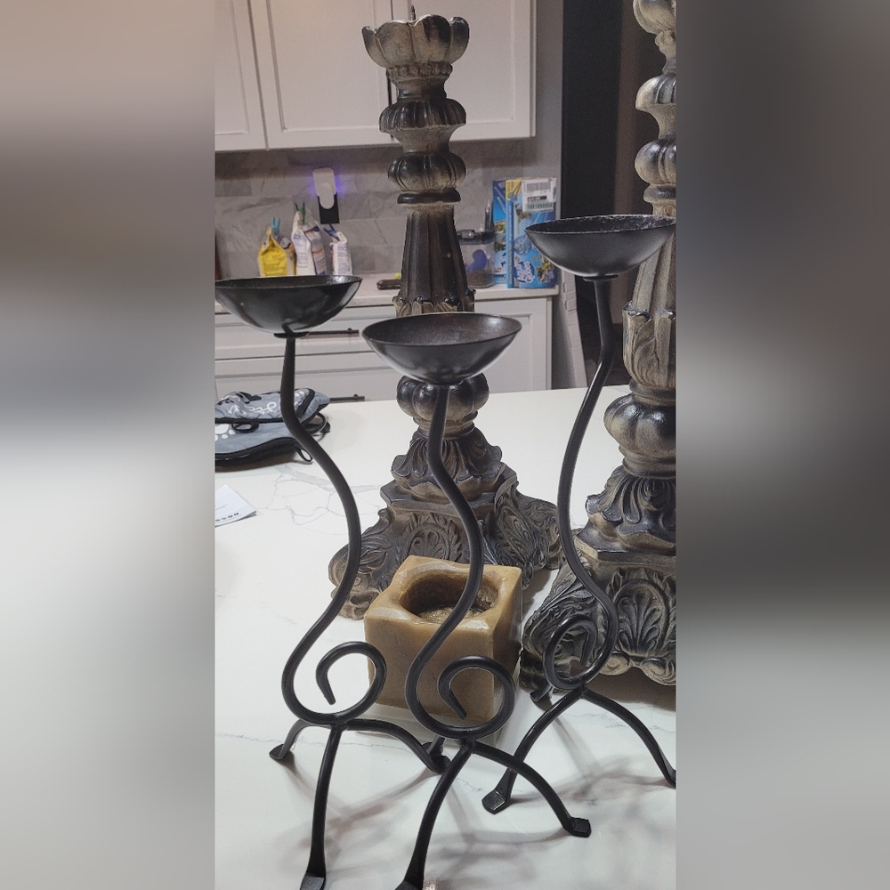 Set of 3 Tabletop Candle holders - Picture 7 of 7